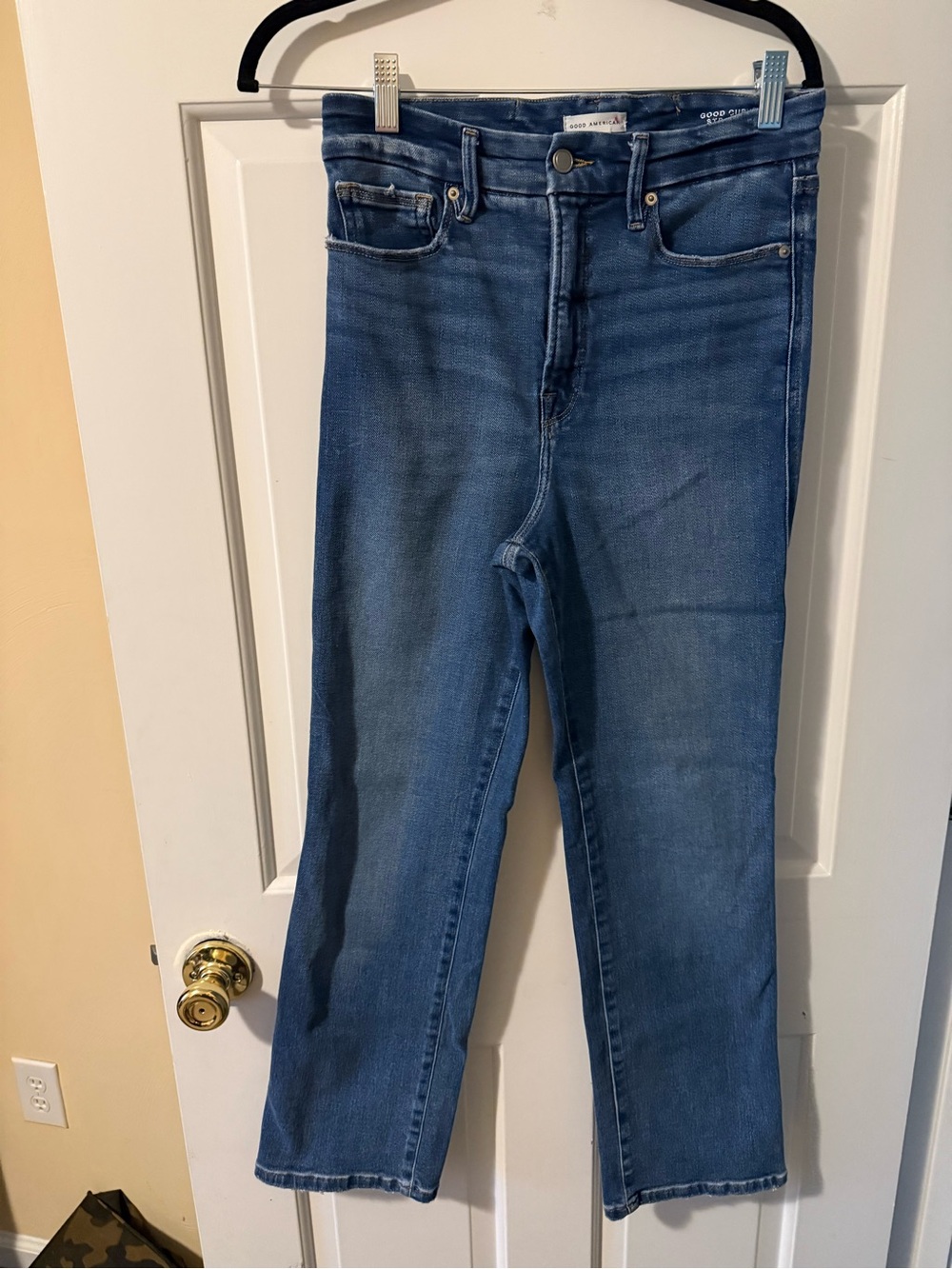 Good American Medium Blue Straight-Leg Jeans